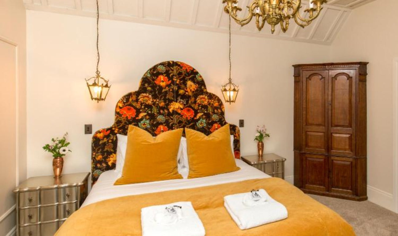 Mudbrick Luxury Cottage Package